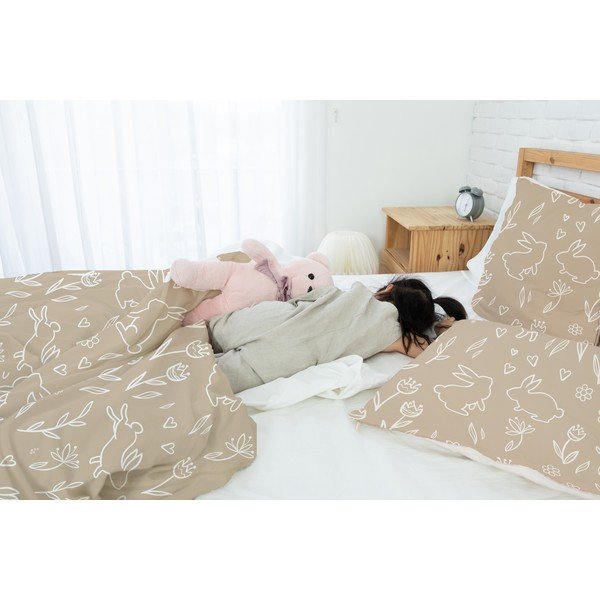 Dječja posteljina za krevet za jednu osobu od pamučnog satena 135x200 cm Sweet Bunnies – Butter Kings-image-1
