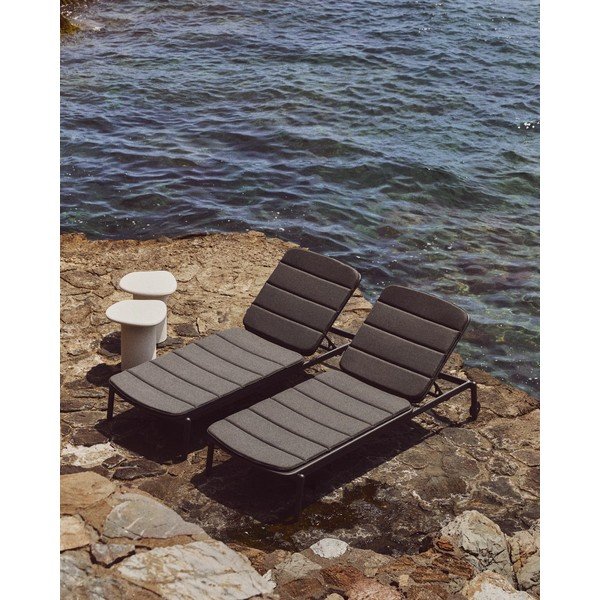 Crna metalna vrtna ležaljka Marcona – Kave Home-image-1