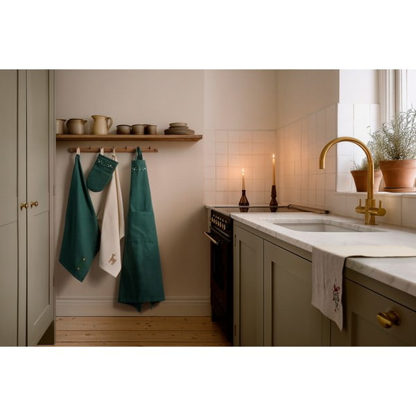 Pregača s božićnim motivom Christmas Fable – JUNA-image-1