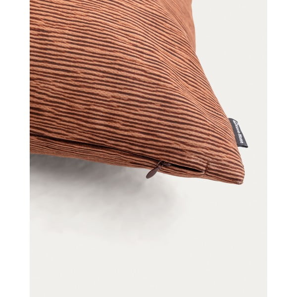 Ukrasna jastučnica od jacquarda 45x45 cm Mirca – Kave Home-image-3