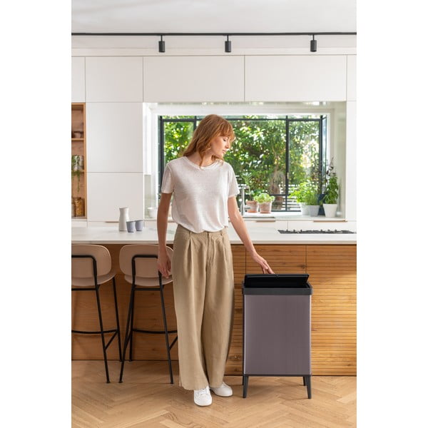 Ružičasta kanta za smeće na dodir od reciklirane plastike 54 l Verto High – Curver-image-1