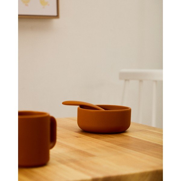 Silikonski dječji set posuđa 2 kom Lili – Kave Home-image-1