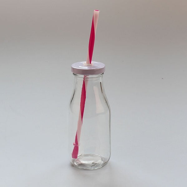 Čaša s bijelim poklopcem i crvenom Dakls slamkom, 250 ml