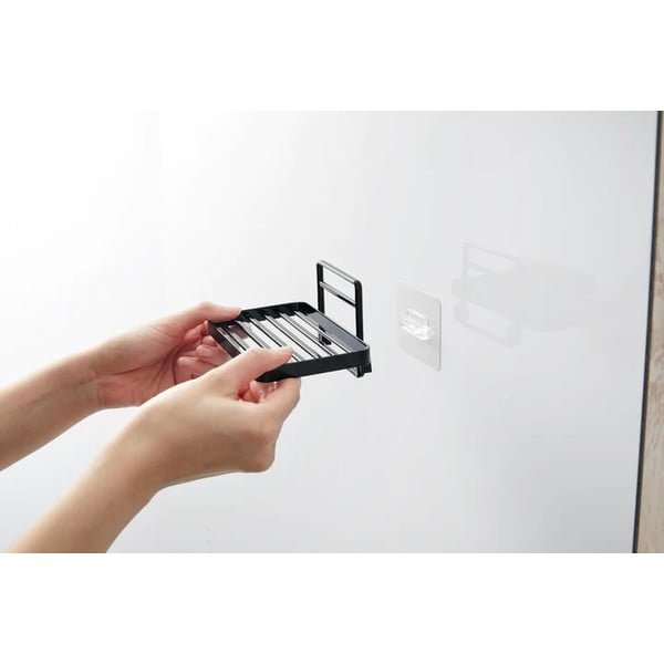 Crna metalna samoljepljiva posuda za sapun Film Hook – YAMAZAKI-image-2