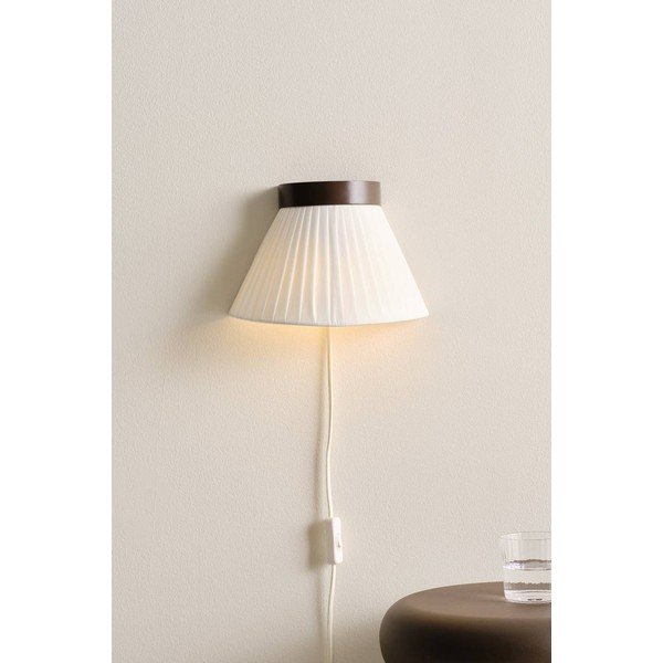 Bijela/smeđa tekstilna zidna lampa s utikačem Alvar – Jotex-image-1