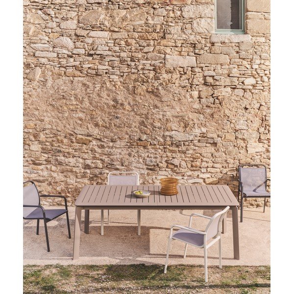Metalni vrtni stol 100x205 cm Brela – Kave Home-image-1