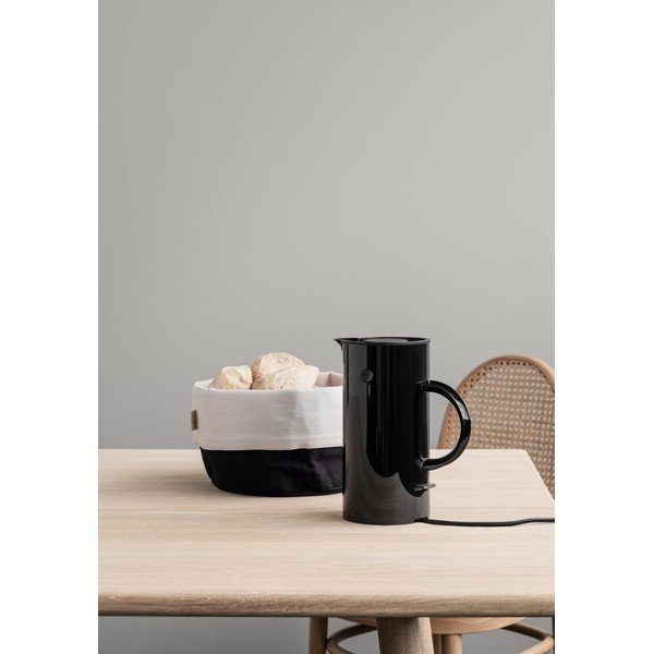 Crno plastično kuhalo za vodu 500 ml EM77 – Stelton-image-1