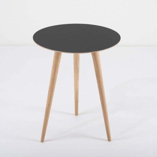 Pomoćni stol od hrastovog drveta sa crnom pločom Gazzda Arp, ⌀ 45 cm