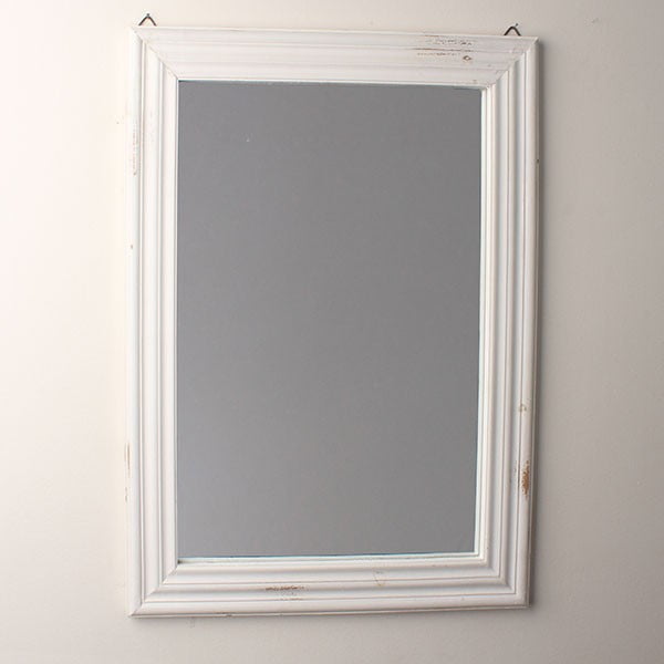 Ogledalo u bijelom drvenom okviru, 56 x 76 cm