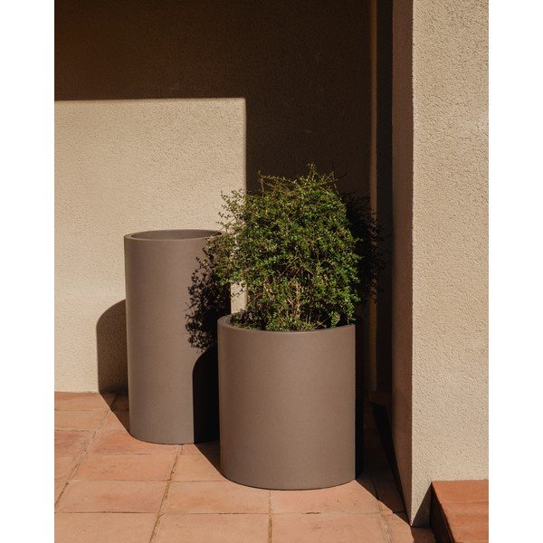 Betonska ukrasna tegla za cvijeće ø 42 cm Aiguablava – Kave Home-image-1