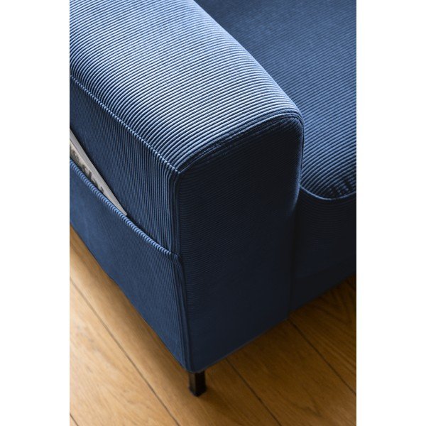 Tamno plava fotelja od samta Lofty Lilly – Miuform-image-4