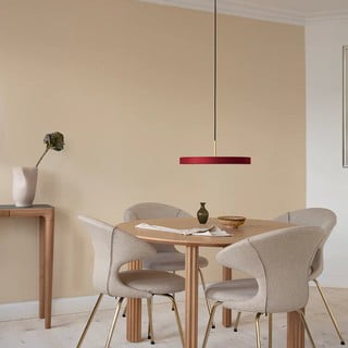Crvena LED viseća svjetiljka s metalnim sjenilom ø 43 cm Asteria Medium – UMAGE