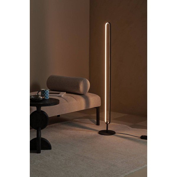 Mat crna metalna LED stojeća svjetiljka s mogućnosti zatamnjivanja (visina 130 cm) Loop – Ellos Home-image-1