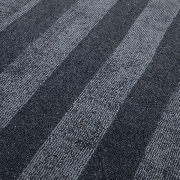 Tamno plavi ručno rađen tepih od recikliranih vlakna 160x230 cm Connor – MADE-image-2