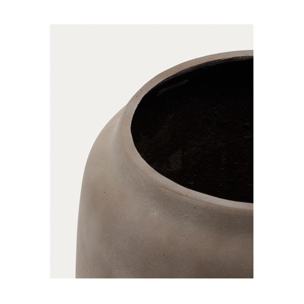 Betonska ukrasna tegla za cvijeće ø 53 cm Lira – Kave Home-image-2