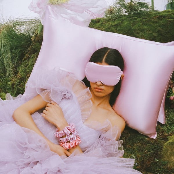 Svilena jastučnica 51x76 cm Wildflower – slip-image-1