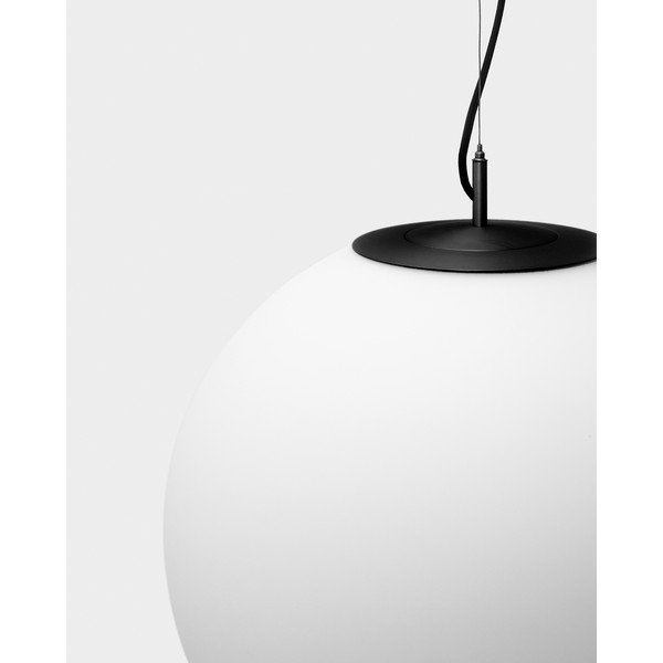 Bijela/crna metalna viseća svjetiljka sa staklenim sjenilom ø 50 cm Brisia – Kave Home-image-2