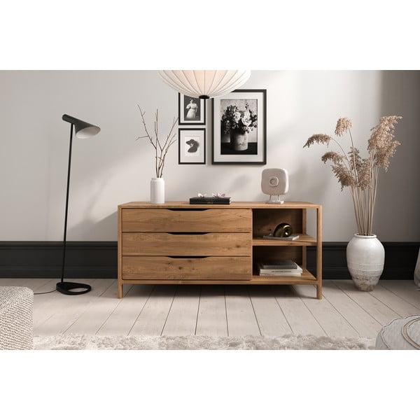 Niska komoda od punog hrasta u prirodnoj boji 140x64 cm Twig – The Beds-image-1