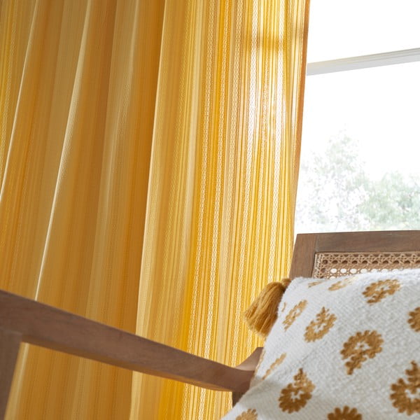 Žuta  prozirna zavjesa 140x229 cm Zofia Broderie Anglaise – Pineapple Elephant-image-3