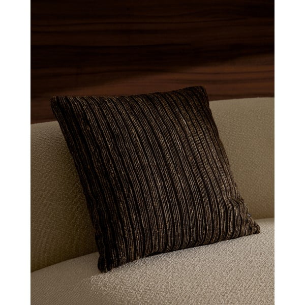 Svilena ukrasna jastučnica 45x45 cm Anir – Kave Home-image-1