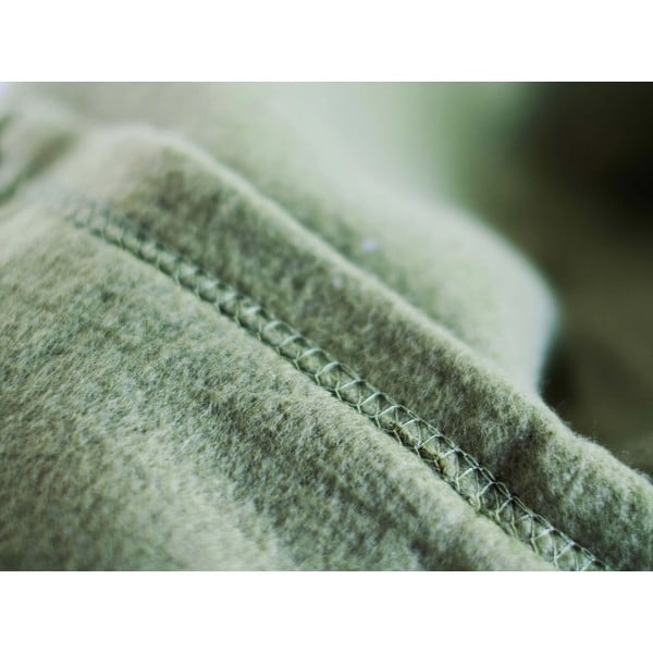 Maslinasto zelena deka od flisa 200x150 cm - JAHU collections-image-1