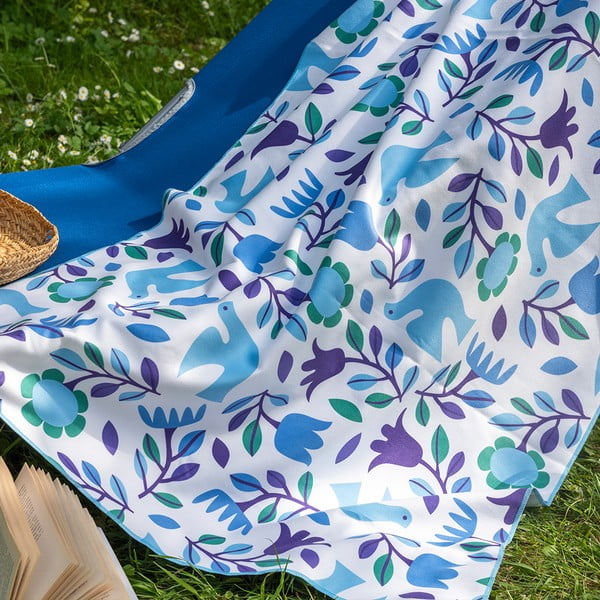 Plavo-bijeli ručnik od mikrovlakana Rex London Folk Doves, 70 x 150 cm-image-1