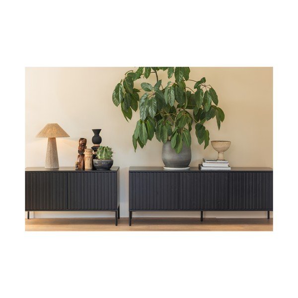 Crna TV komoda od masivnog bora 100x56x44 cm Gravure – WOOOD-image-1