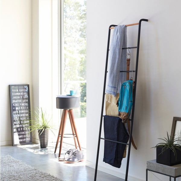 Crne dekorativne ljestve s detaljima od bukovine YAMAZAKI Tower Ladder-image-1