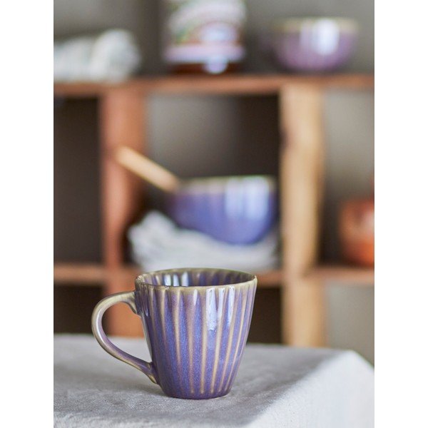 Tamno ljubičasta šalica od kamenine 220 ml Latina – Bloomingville-image-1