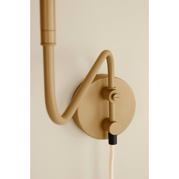 Žuta  metalna zidna lampa sa savitljivom konstrukcijom s utikačem Stig – Jotex-image-4