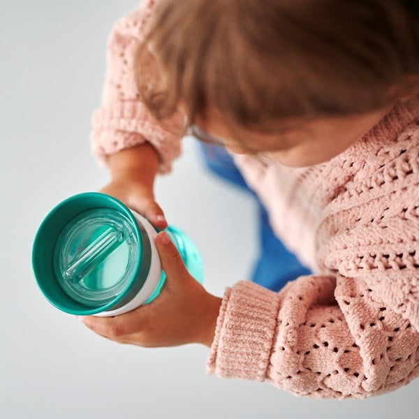 Svijetlo ružičasta dječja šalica od tritana 300 ml Flowers & butterflies – Mepal-image-3