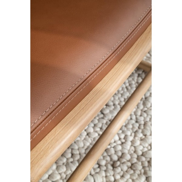 Oslonac za noge s konstrukcijom od masivnog hrastovog drva s crnim detaljem od bivolje kože Gazzda Dedo-image-4