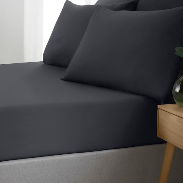 Crna plahta s gumom 185x200 cm So Soft Non Iron – Catherine Lansfield-image-1