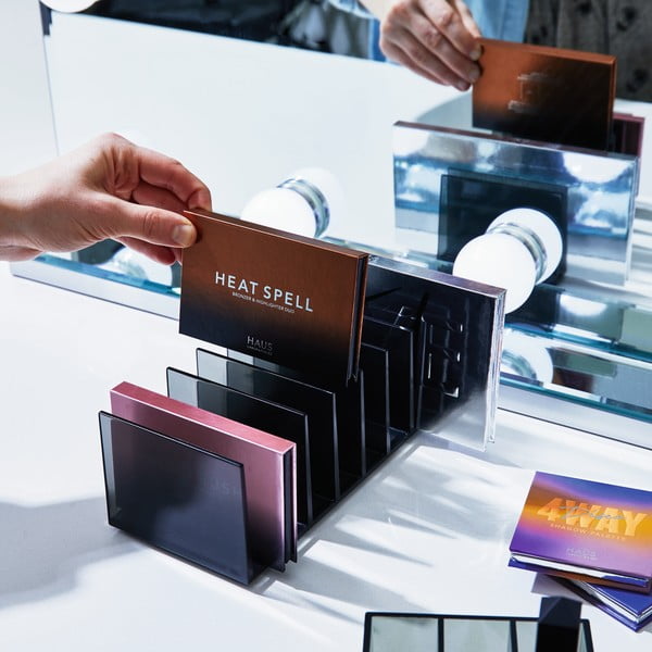 Mat crni kupaonski kozmetički organizator od reciklirane plastike Palette Station - iDesign-image-1