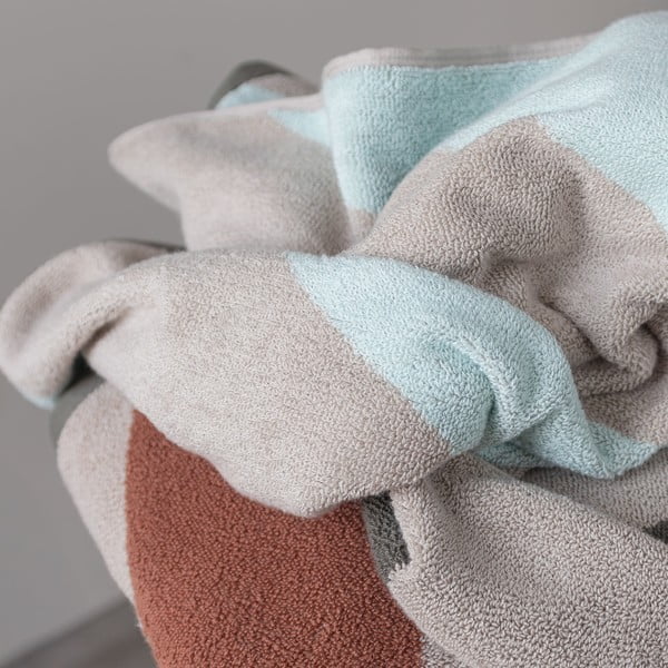 Mentol zeleni ručnik od organskog pamuka od frotira 70x133 cm Diagonal – Mette Ditmer Denmark-image-3