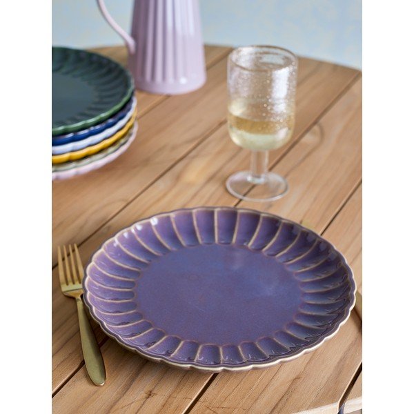 Tamno ljubičasti tanjur od kamenine ø 27 cm Latina – Bloomingville-image-1