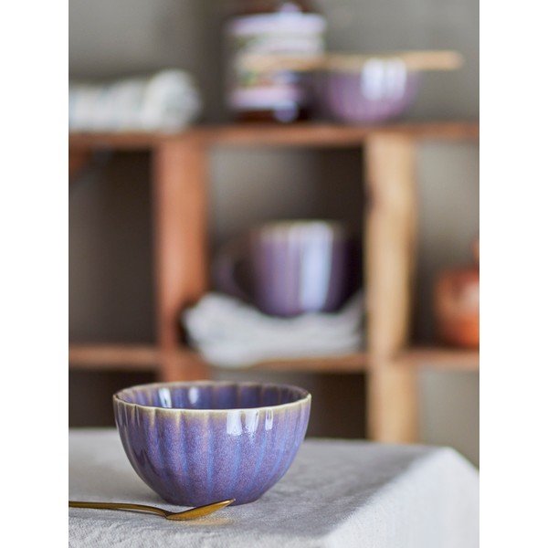 Tamno ljubičasta zdjelica od kamenine 400 ml Latina – Bloomingville-image-1