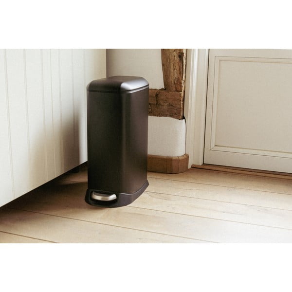 Mat crna željezna kanta za smeće s pedalom 12 l Design – Wenko-image-1