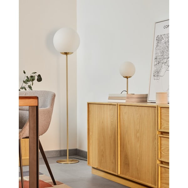 Podna lampa zlatne boje sa staklenim sjenilom (visina 150 cm) Mahala - Kave Home-image-1