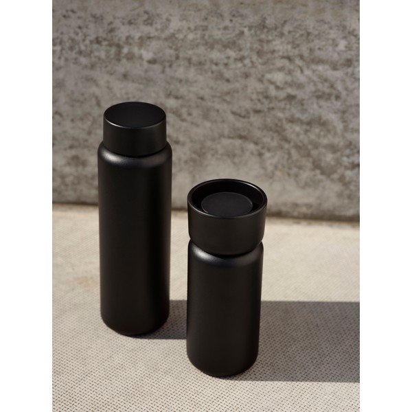 Crna termo šalica od nehrđajućeg čelika 400 ml Singles – Zone-image-1