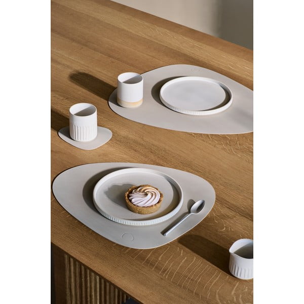 Podmetač od eko kože 37x44 cm Curve L Nupo – LIND DNA-image-1