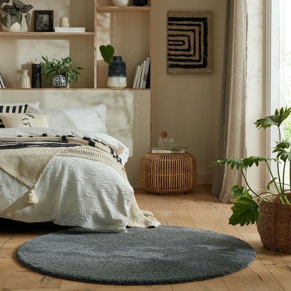 Tamno sivi perivi okrugao tepih od recikliranih vlakna 180x180 cm Fluffy – Flair Rugs-image-1