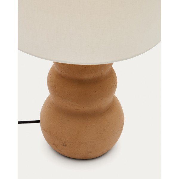 Stolna lampa od kamenine u prirodnoj boji s tekstilnim sjenilom (visina 55 cm) Madsen – Kave Home-image-2
