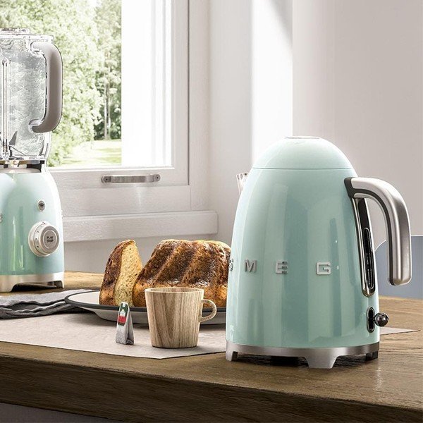 Svijetlo zeleno kuhalo za vodu 1,7 l 50's Retro Style – SMEG-image-3