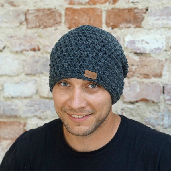 Tamnosiva ručno heklana kapa DOKE Night-image-1