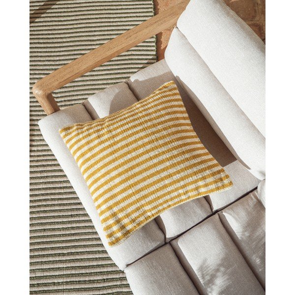 Zelena/bež podstavljena vrtna sofa Menfi – Kave Home-image-4