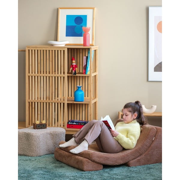 Svjetlo smeđi dječji tabure od bouclé tkanine Cloud – Wigiwama-image-4