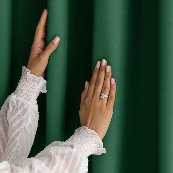 Tamno zelena zavjesa za djelomično zamračenje 140x250 cm Carli Tie – Restilo-image-2