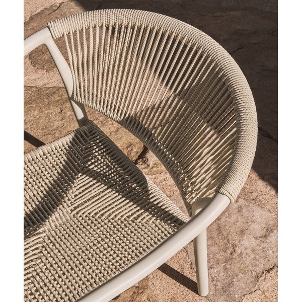 Krem vrtna stolica od ratana Livadia – Kave Home-image-3