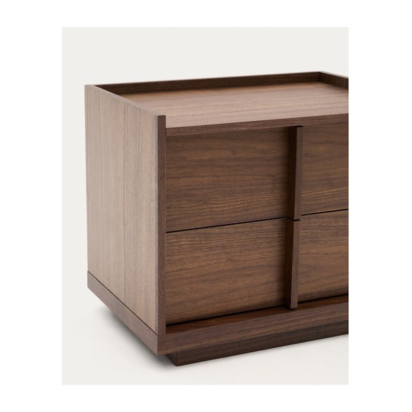 Tamno smeđi noćni ormarić u dekoru oraha Onix – Kave Home-image-4